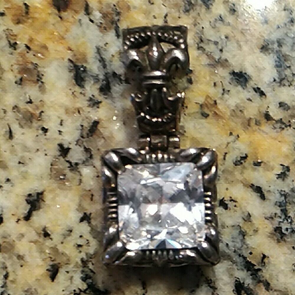 SILPADA Sterling Silver CZ Uptown Pendant Sparkle Nice!